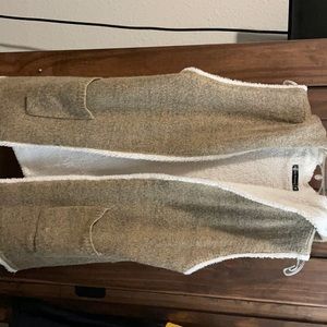 Supply society sleeveless vest